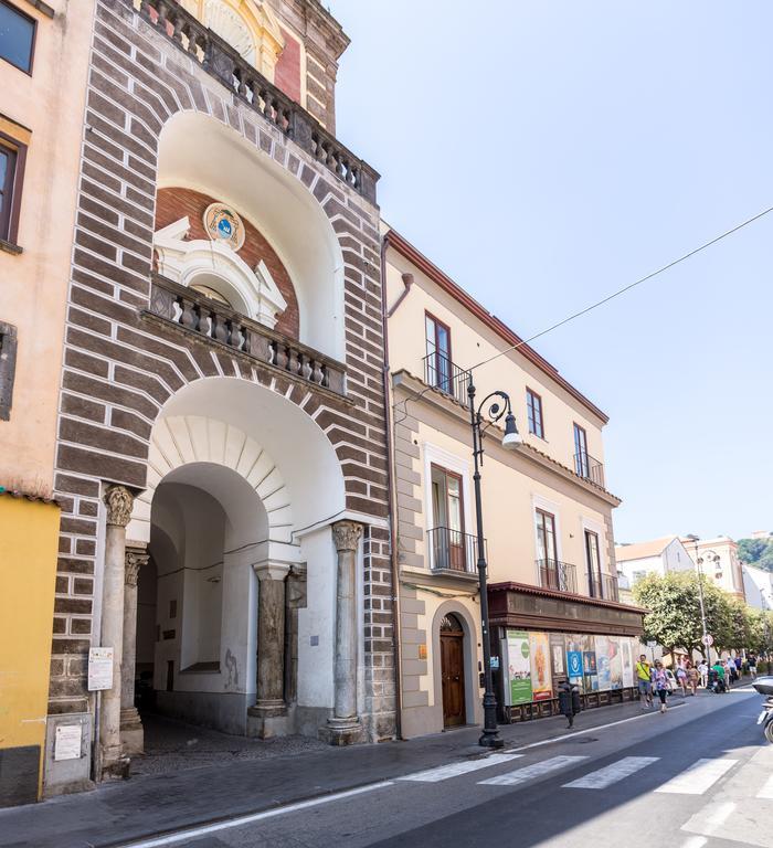 Residenza Il Campanile Hotel Sorrento Luaran gambar